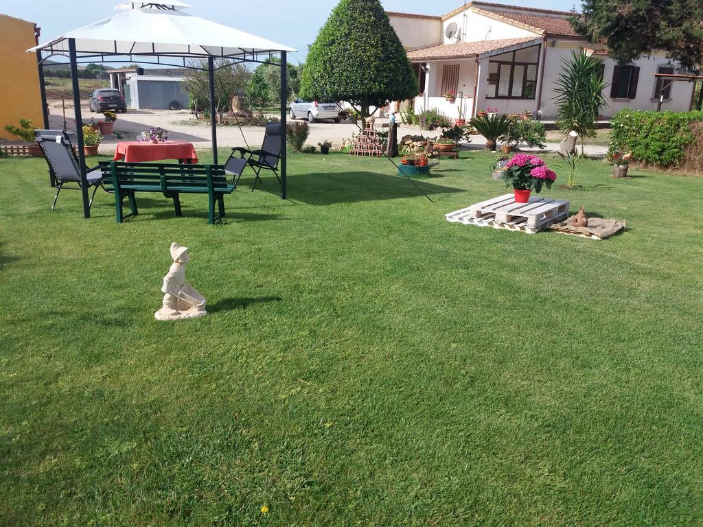 Rita B&B Sea Sun And Nature Santa Maria la Palma Exteriör bild